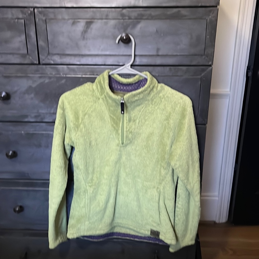 North face pull over